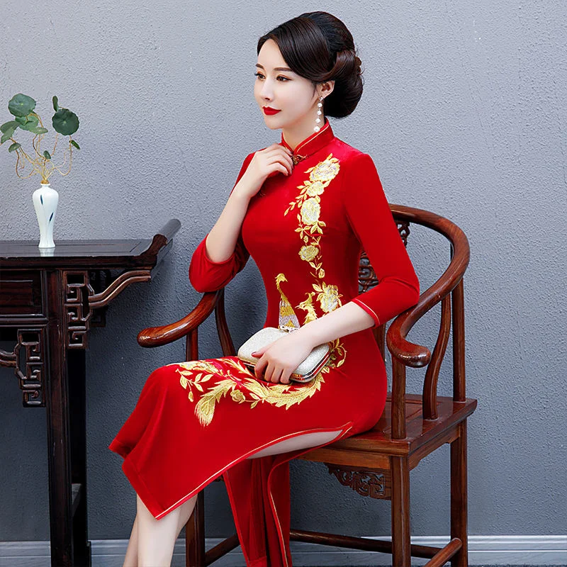 

Red Long Cheongsams Phoenix Embroidery Women Chinese Dress Retro Traditional Vestido Chino Festive Banquet Dress Qipao 2022