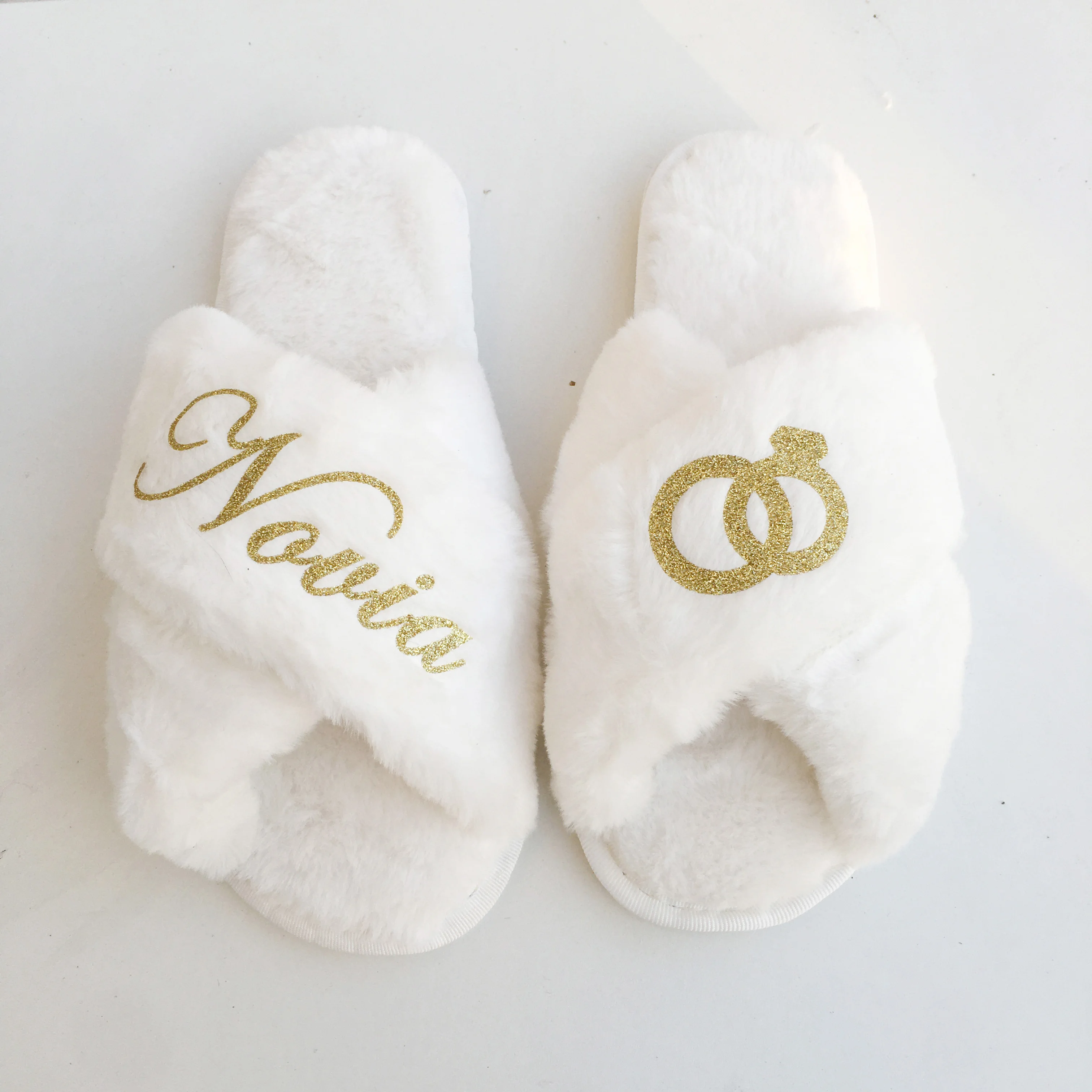 

Personalized Wedding Coral Slippers Custom Bridesmaid Slippers Bride Slippers Bridal Shower Hen Night Bachelorette Party Gifts