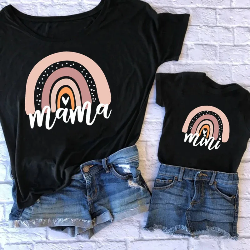 Pink Rainbow Mama and Mini Family Matching Tshirts Summer Short Sleeve Family Look T-shirts Mother and Daughter Fashion Clothes