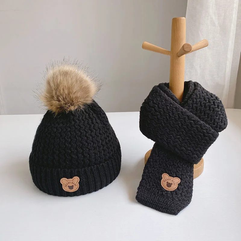 Autumn and winter children\'s hat, scarf, two-piece set, winter warm fleece, boy and girl children, bear woolen hat neckerchief