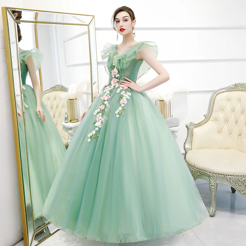 Quinceanera Dress 2024 New Elegant V-neck Party Prom Ball Gown Sweet Flower Vintage Quinceanera Dresses Plus Size Customized