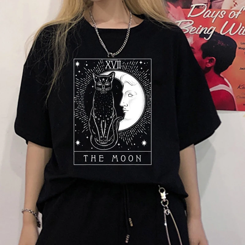 

The Moon Tarot Card T-shirt Aesthetic Crescent Moon And Cat Graphic Tee Top Women Retro Witch Gothic Tshirt