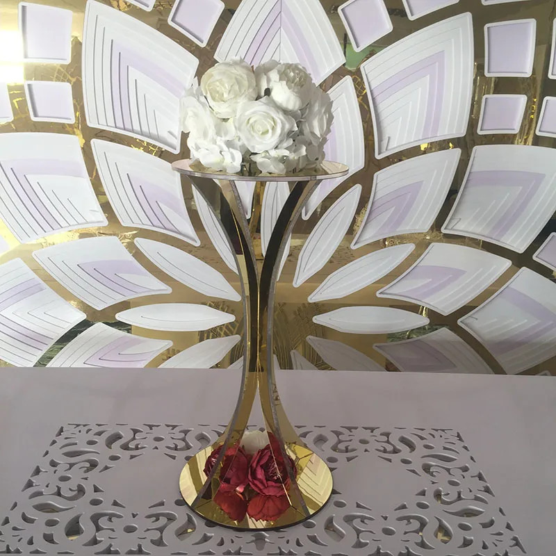 

Available in 2 colors Luxury Golden And Silver Acrylic Flower Stand Latest Design Wedding Centerpiece