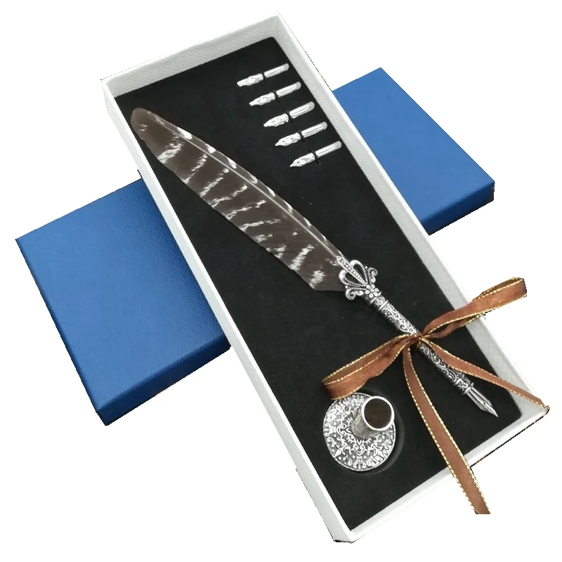 

European retro students use Fountain pen peacock feathers dip ink pen set gift box office calligraphy feather pen