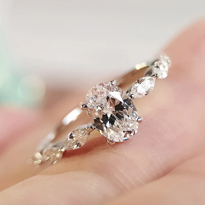 Huitan Dainty Women Pierścionki zaręczynowe AAA Cubic Zircon Silver Color Delikatny pierścionek propozycji dla kochanka Wysokiej jakości biżuteria ślubna