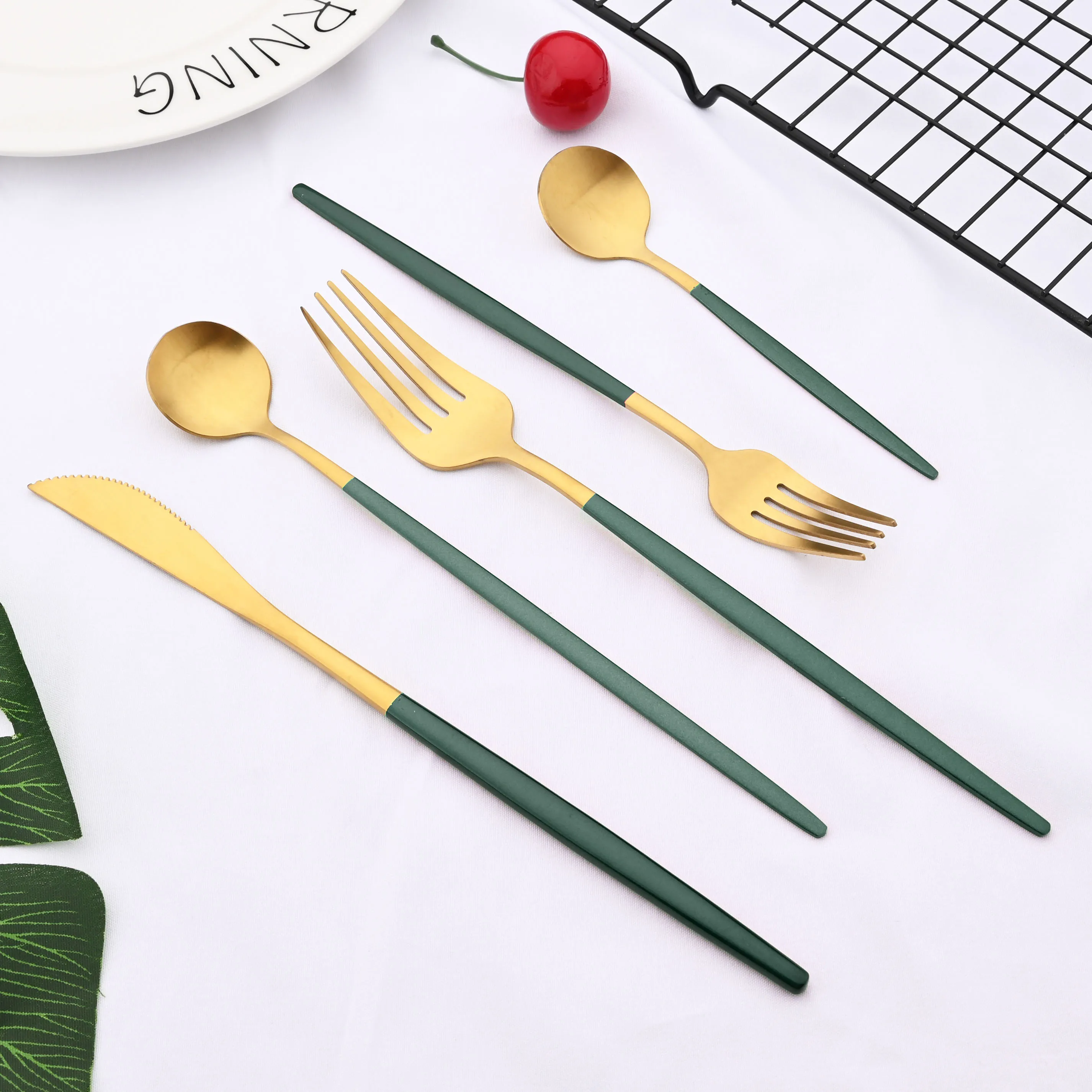 Ins Style Matte Flatware Stainless Steel Cutlery Set Green Gold Dinnerware Home Spoon Fork  And Knives Set Fruit Forks For Kids