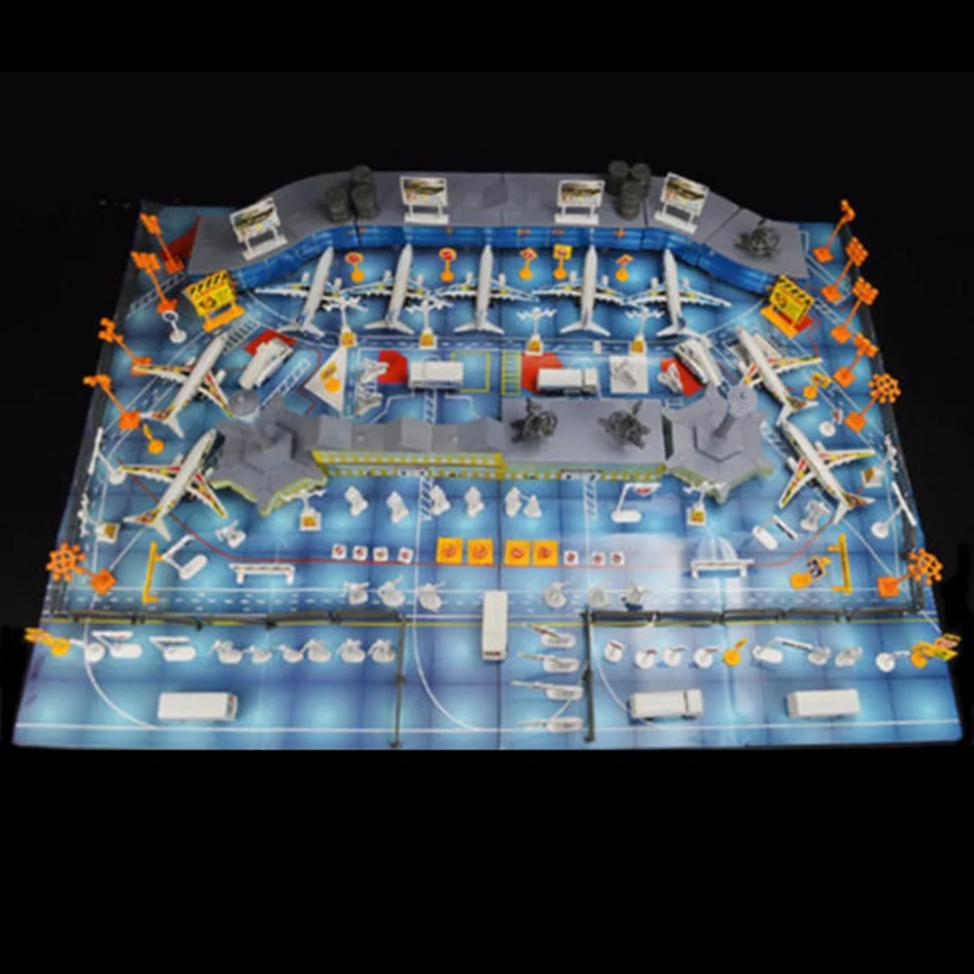 200 Pcs Airplane Aircraft Models Playset & Accessories Assembled Toys