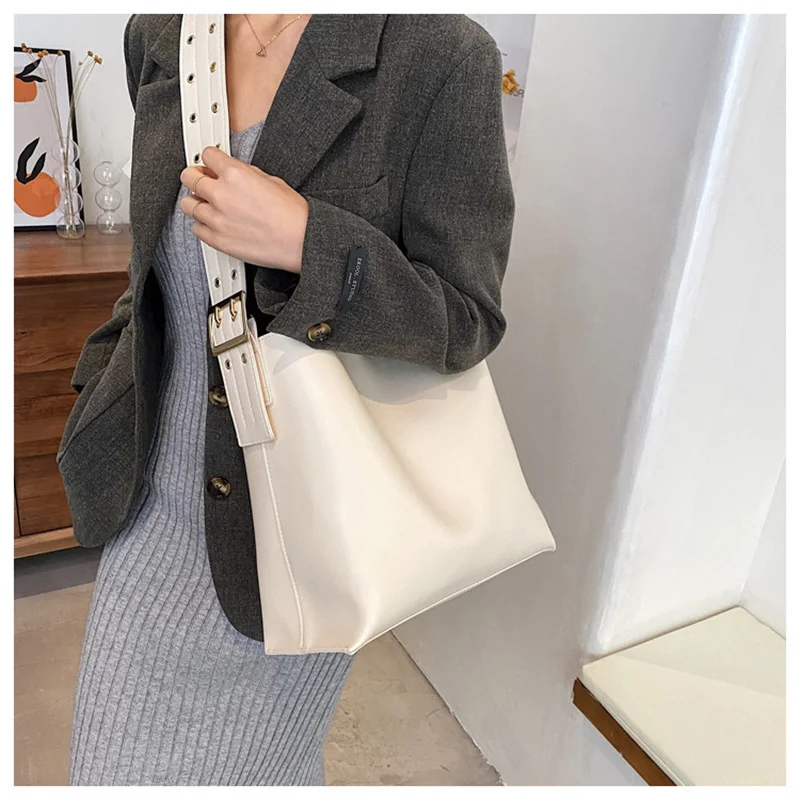 Fashion Commuting Vintage Wide Shoulder Strap Large-Capacity Tote-Bag Casual Versatile Crossbody Bags Women 2021 New Trendy