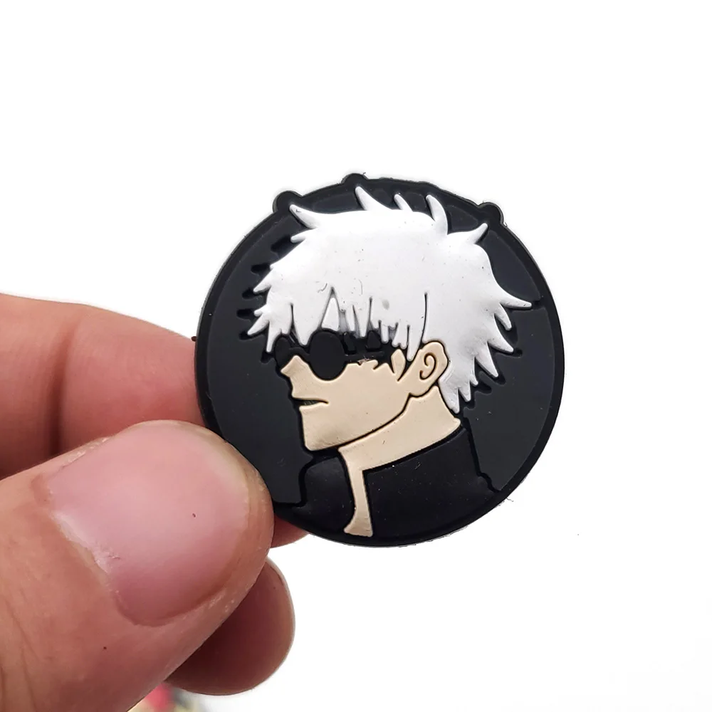 سحر أحذية أنيمي Jujutsu Kaisen PVC ، إكسسوارات أحذية كرتونية ، ديكورات ، قباقيب ، إبزيم ، هدايا أطفال X-mas ، ساخنة ، 1 * *