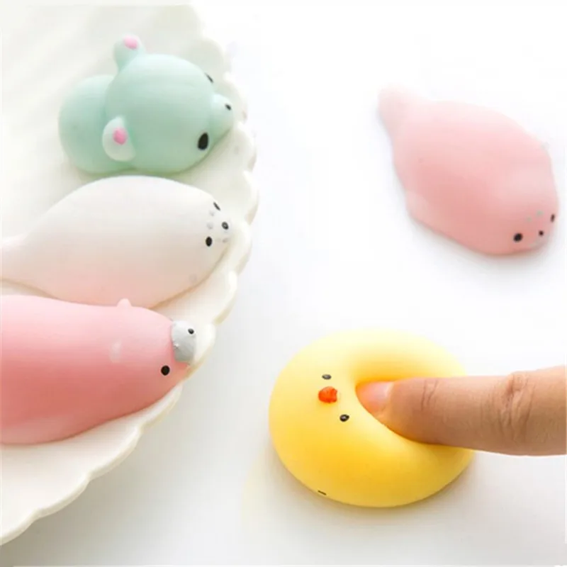 Wholesale 50pcs Kawaii Cute Animal Squishy Squeeze Prank Toy Anti Stress Cat Dog Bear Tiger Funny Kids Speelgoed Zabawki Gift