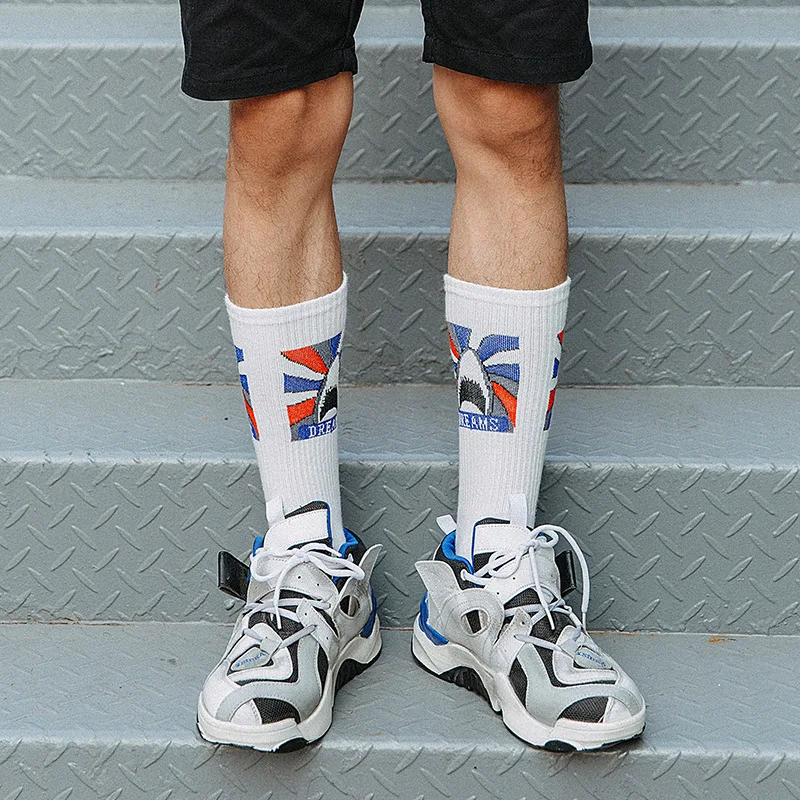 New Autumn and Winter Men's in the Stockings Cotton Street Fashion Happy Geometric Pattern Sports SOCKS