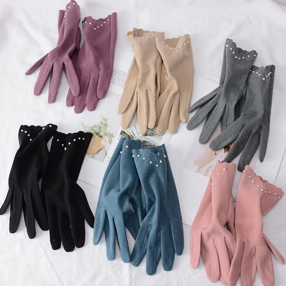 Solid Color Ladies Winter Accessories Full Finger Pearl Women's Gloves Korean Style Mittens Touch Screen Gloves German Fleece