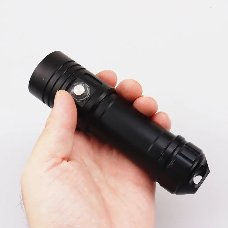 Super bright Diving Flashlight L2 LED IPX8 highest waterproof rating Professional diving light Powered by 18650 or 26650 battery