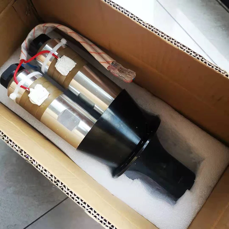 15K 3200W 4200W عالية الطاقة محول اللحام بالموجات فوق الصوتية آلة الملحقات مع الداعم لآلة لحام البلاستك الصناعي