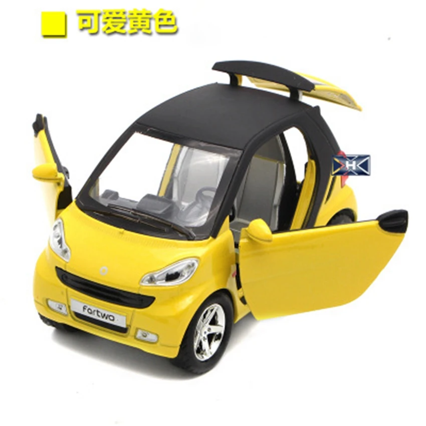 Mercedes-Benz smart alloy car model with sound and light to open the door cute boy car toy children\'s birthday gift