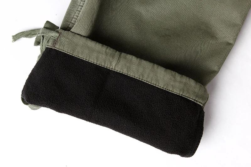 Men\'s Winter Thick Warm Cargo Pants Casual Fleece Pockets Fur Trouser Fashion Loose Baggy Jogger Worker Male Pants Plus Size 40