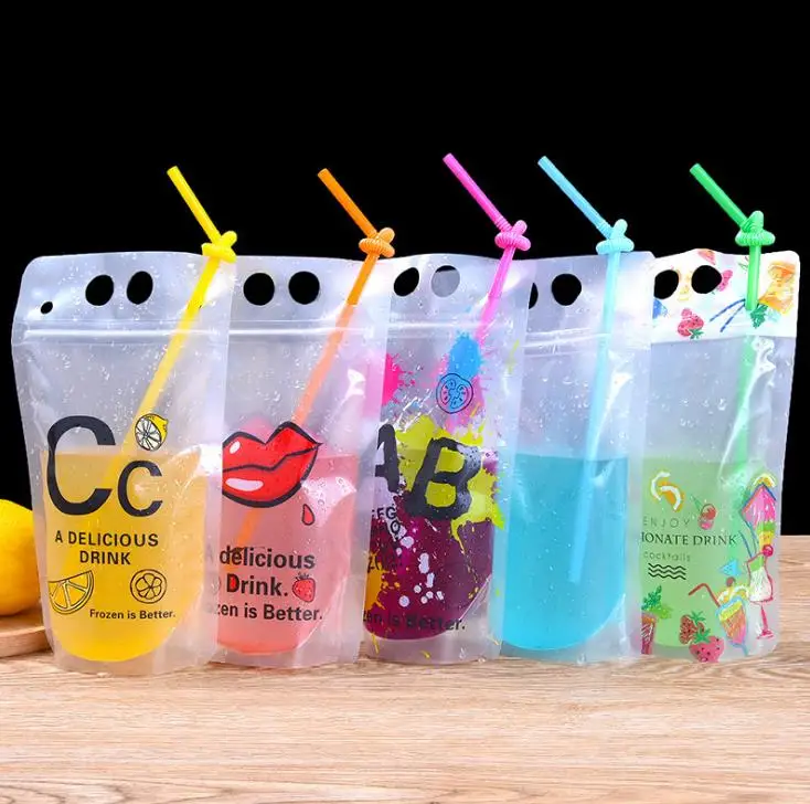 

1000pcs 500ml New Design Plastic Drink Packaging Bag Pouch for Beverage Juice Milk Coffee, with Handle and Holes for Straw SN294