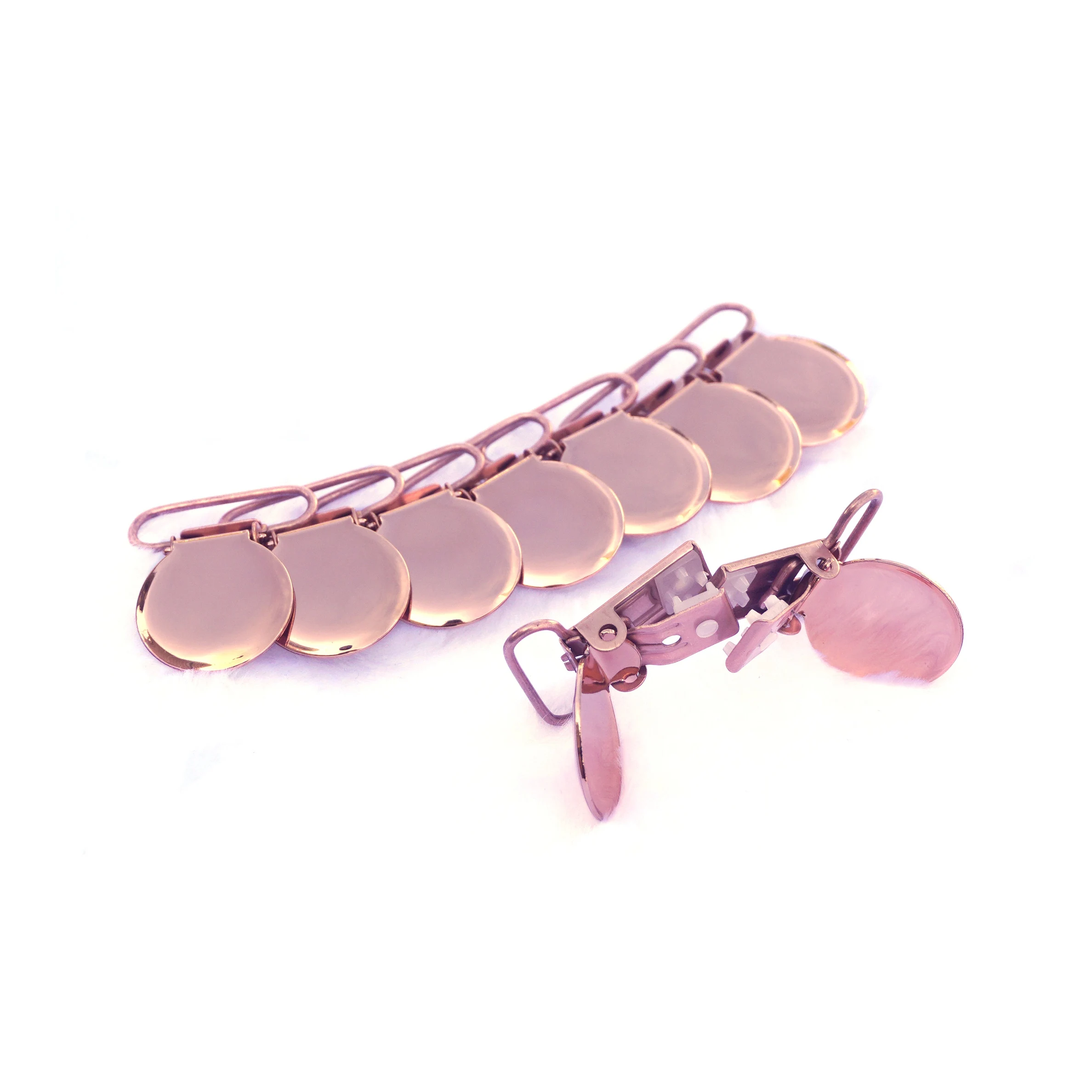 10Pcs Rose Gold Runde Form Schnuller Hosenträger Clips Baby Schnuller Halter Infant Dummy Clip Mit Kunststoff Einsatz für 25mm Band – Detail 4