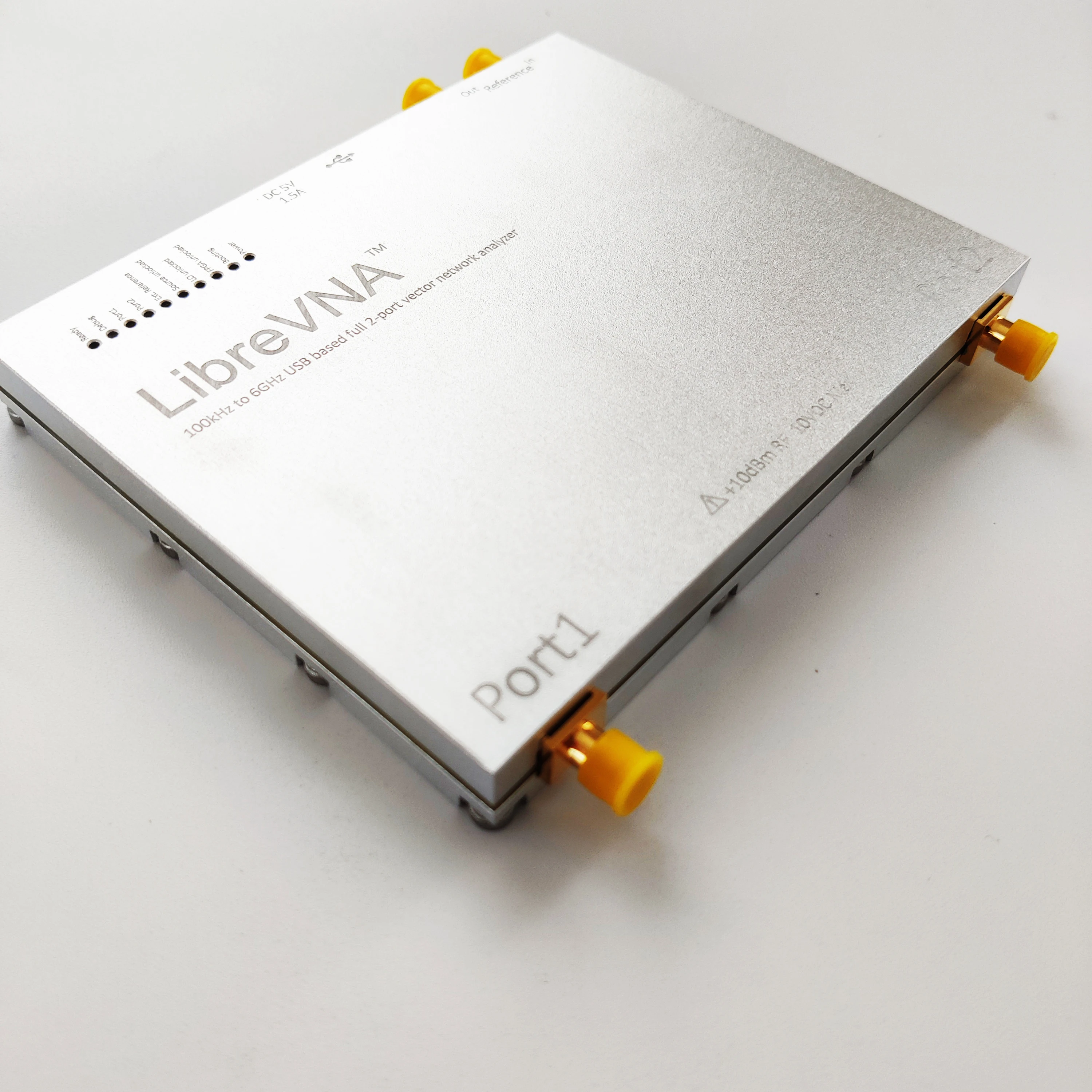 LibreVNA 100kHz - 6GHz USBベースのフル2ポートベクトルネットワーク