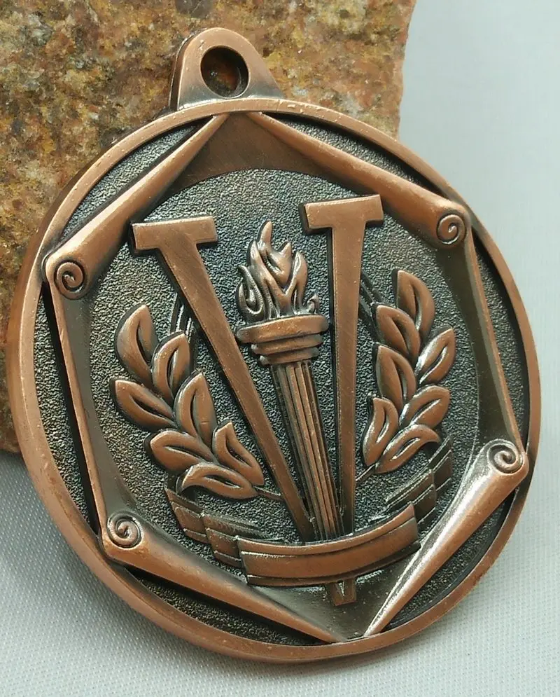 スポーツメダル トーチ スポーツ ゴールド シルバー ブロンズ メダル ムーブメント メダル コミュニケーション能力/自信開発 ユニセックス