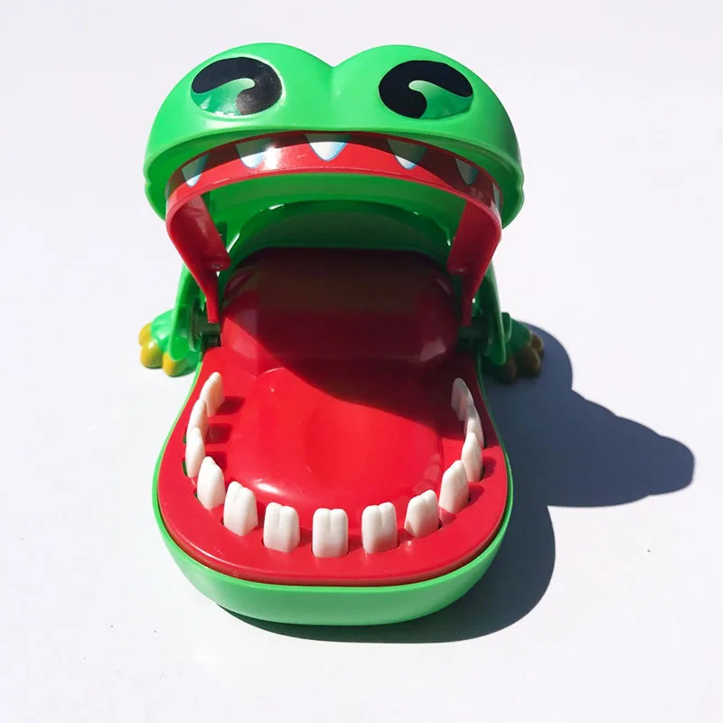 Funny Biting  Finger Crocodile Toy   Pirate Barrel Parent-child Board Game Tricky Toys Finger Biting Stress Reliever Toys