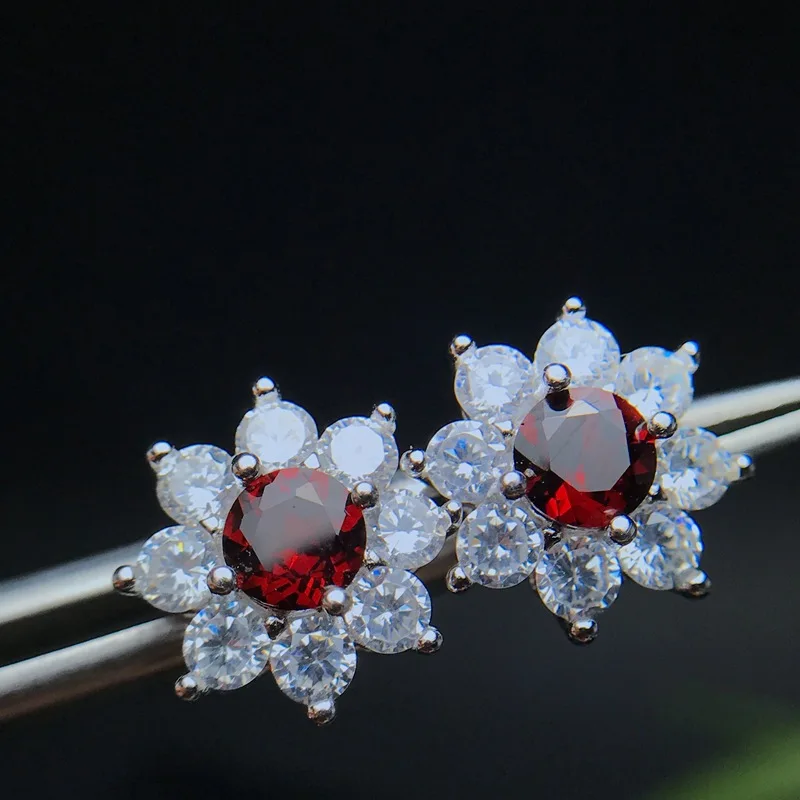 

925 стерлингового серебра, инкрустированные с натуральным гранатом Поддержка тест модной одежды в китайском стиле для женщин серьги в виде цветов