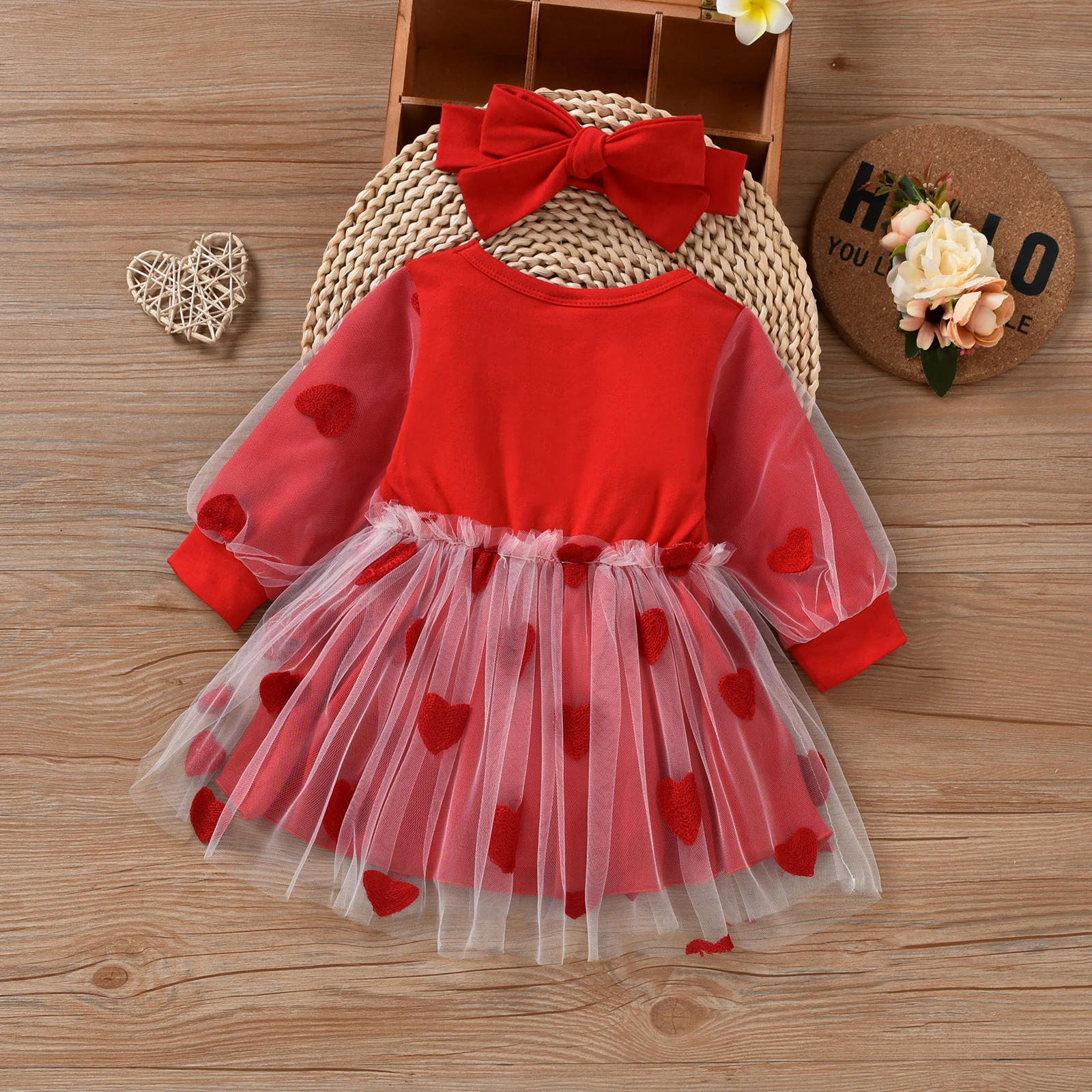 Bebê meninas estilo doce vestidos conjuntos carta impressa amor coração malha retalhos vestido de manga longa com bandana vestidos conjuntos