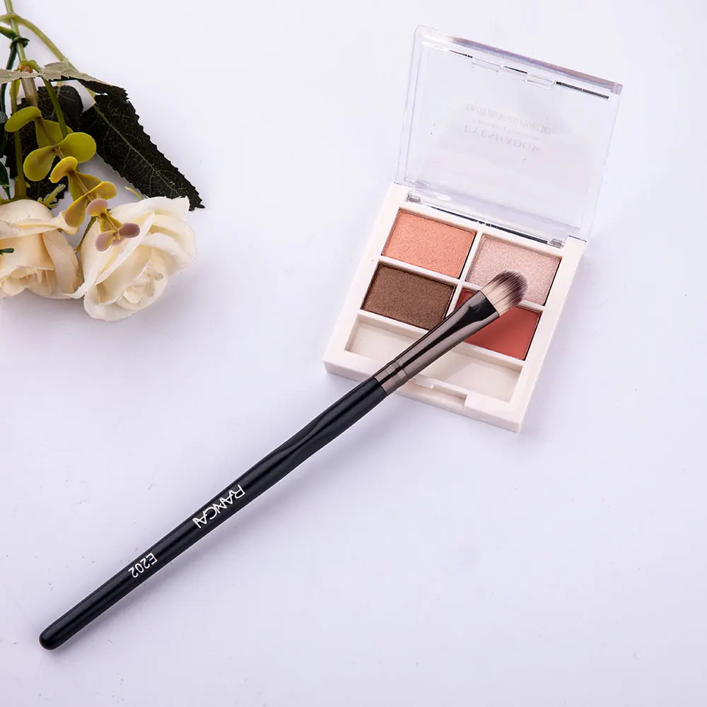 RANCAI Professional 1pcs Makeup Brushes Eyeshadow Brush Eyeliner Eyelid Lip Make Up Brush Synthetic Hair Concealer Brush