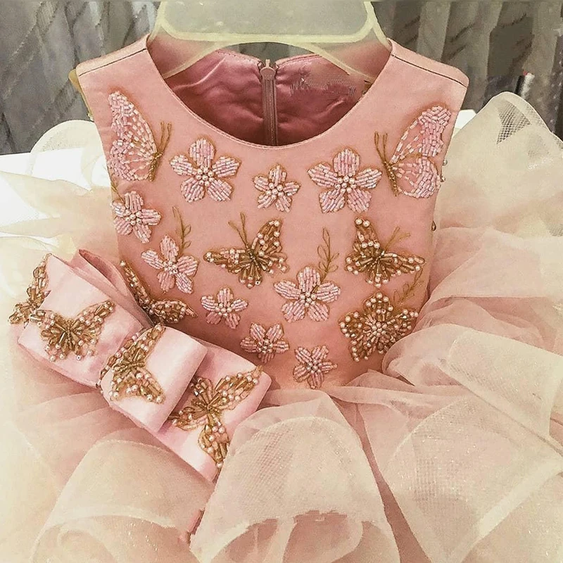 Falda de nivel con volantes para niñas pequeñas, vestidos de boda con cuello redondo, cuentas de mariposa, vestido de comunión infantil 2020, gran oferta