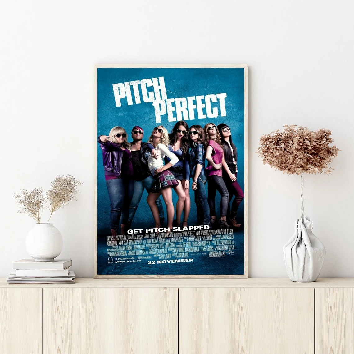 Pitch Perfect Movie Cover Poster Art Wall Canvas Painting Bedroom Living Room Home Decoration (No Frame)