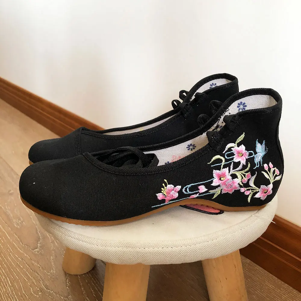 Veowalk Ankle Strap Women Canvas Embroidered Ballet Flats Ladies Comfortable Cotton Dance Ballerinas Vegan Muslem Shoes