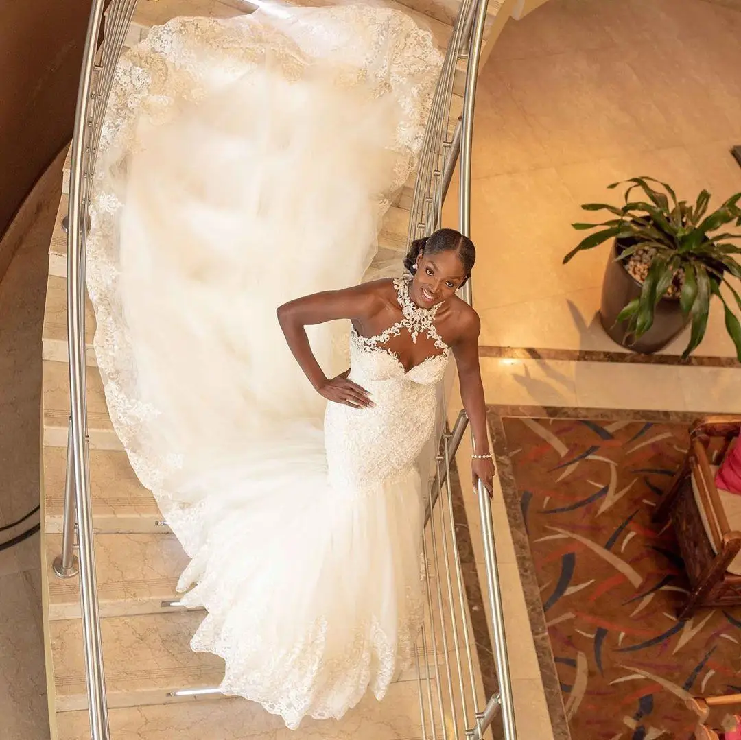 Vestidos de novia de sirena, ilusión Halter, apliques de encaje, con cuentas de cristal, tren largo de la campana, vestidos de novia formales