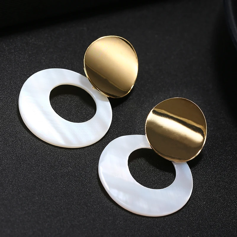 2019 New Design Golden Natural Round Shell Non Pierced Clip on Earrings Ear Clips for Women Bijoux Brincos Party Gift jewellry