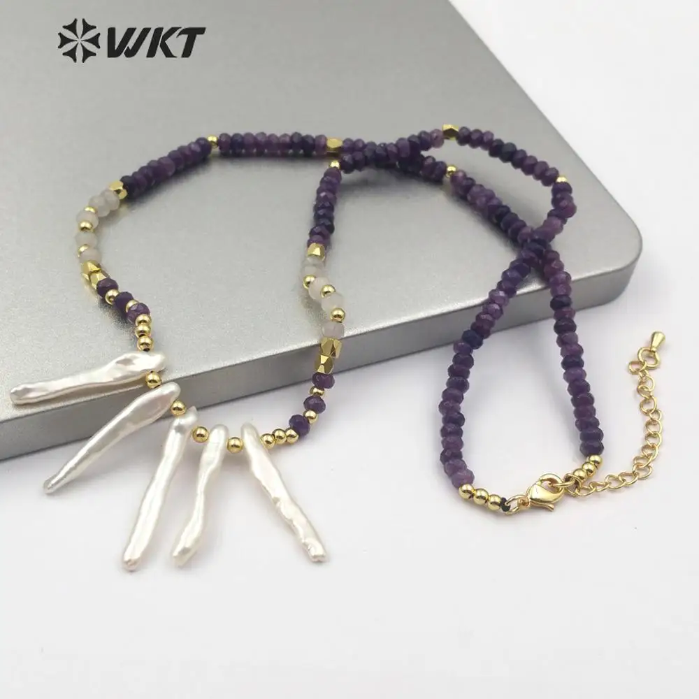 

WT-JN105 WKT Natural Pearl Necklace Gold Electroplated Necklace Brass Beads Themed Pendant In Randomly Shape Necklace