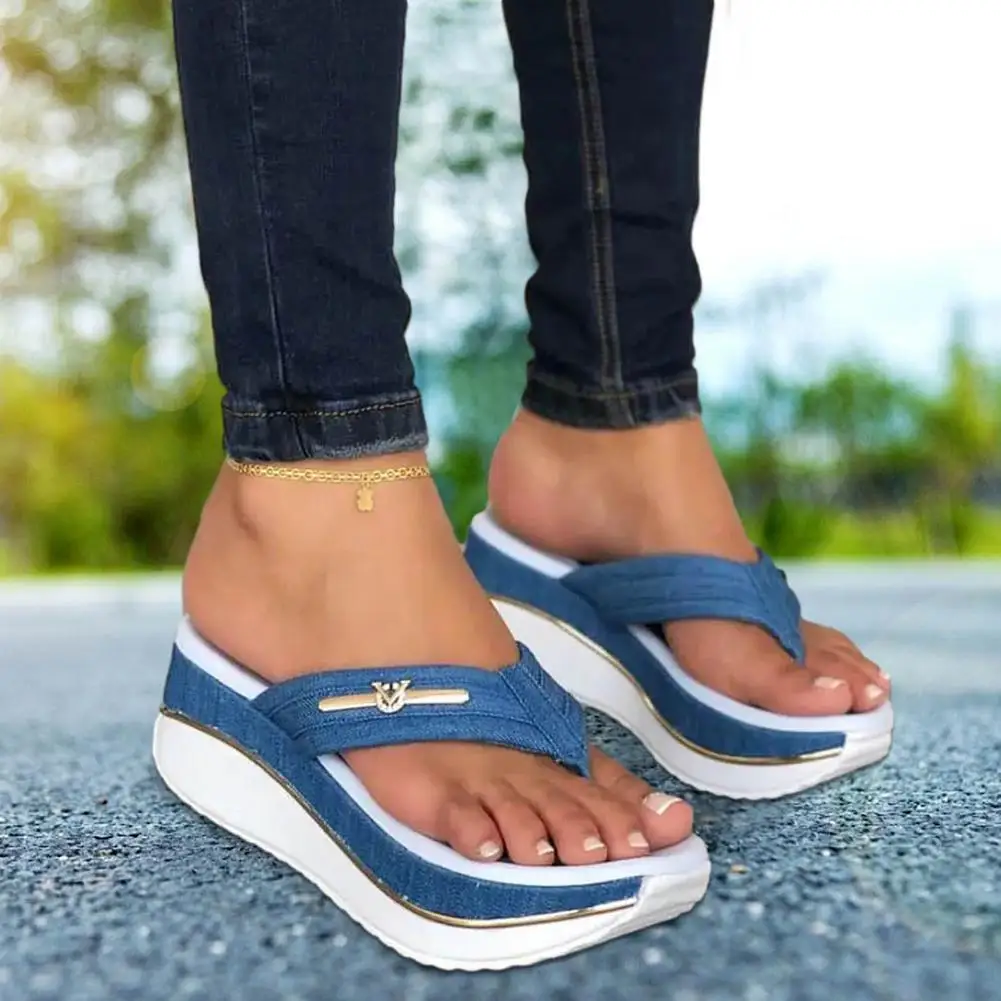 Thick bottom Flip Flops woman slippers metal buckle decor Slope heel Beach shoes mixed color Sandals Summer lady slippers