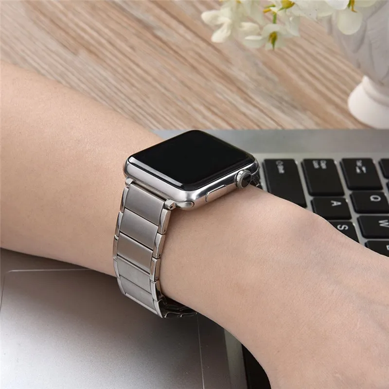 Strap for Apple Watch Band 8 7 6 5 4 3 2 SE Stainless Steel Bracelet Apple Watch 49 44 40 45/41 42/38mm Magnetic Loop for iWatch