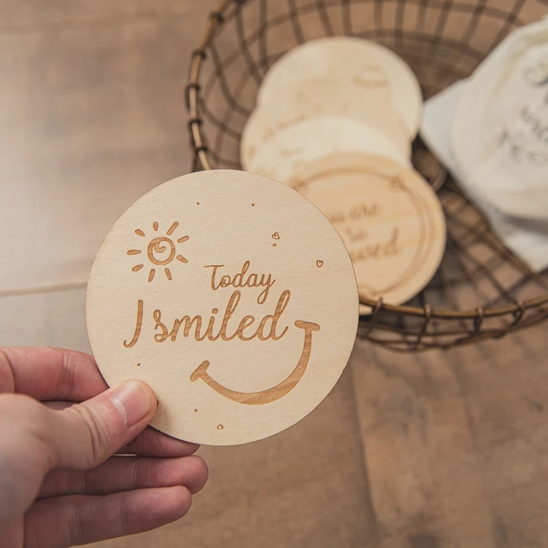 5pcs Baby Milestone Cards Double Sided Wooden Birth Milestone Photo Props Birth Monthly Recording Cards Newborn Birthday Gifts