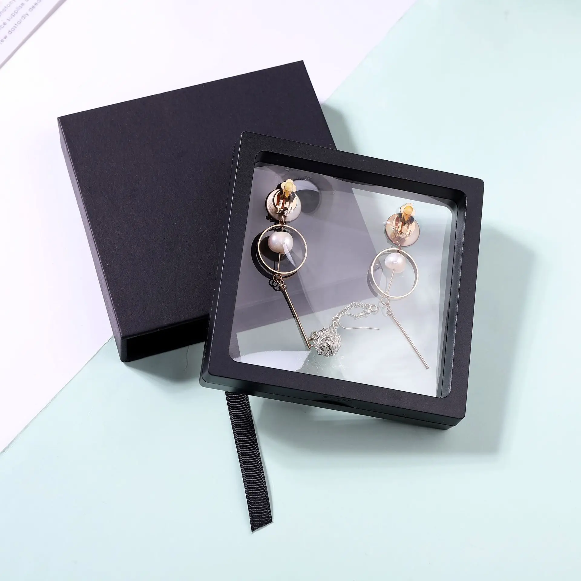 5Pcs 3D Floating Display Case Stands Holder Suspension Storage With Paper Outer Packaging For Pendant Necklace Jewelry