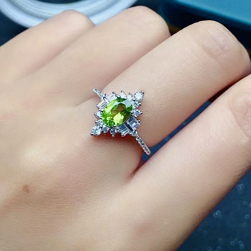 

0.7ct 5mm*7mm VVS Grade Natural Peridot Silver Ring for Woman 100% Real 925 Silver Peridot Jewelry Gift for Wife