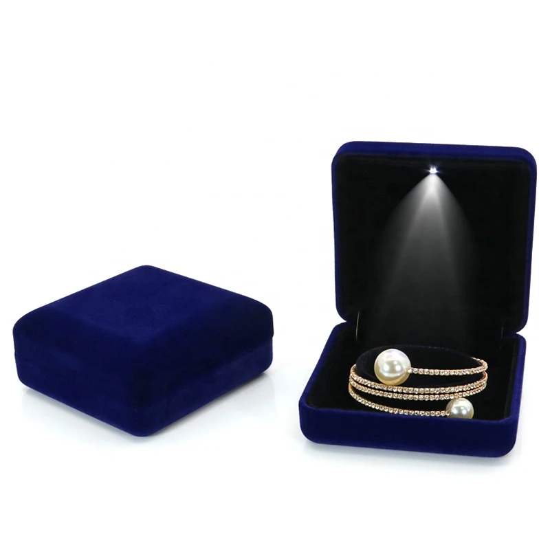 Velvet LED Lighted Necklace Bangle Bracelet Long Chain Box Luxury Wholesale Metal Jewelry Gift Display Storage Case