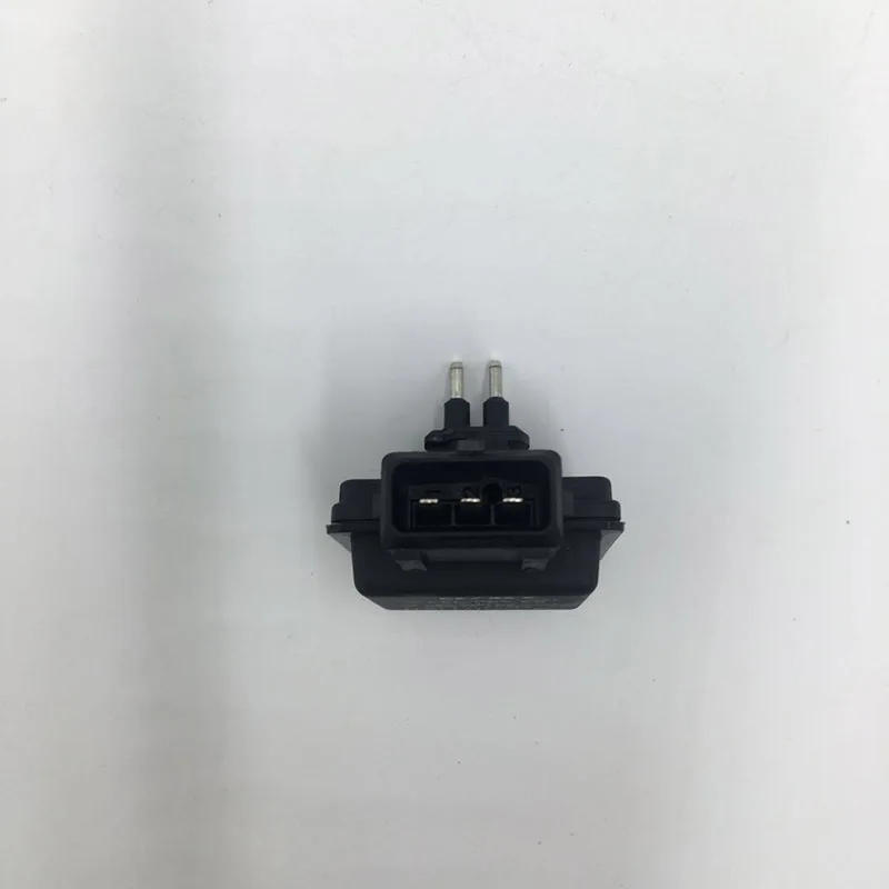 Sutiable for Peugeot 3008 C4L 508 Citroen C5 1.6T Auto Water Accumulation Sensor OEM 9646902580 63299058 1306C0 1306F0 1306C3