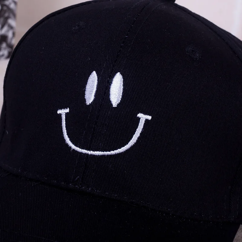 Lovely Smiley Baseball Cap Couple Sun Hat Men's and Women's Embroidered Caps Summer Curved Brim Small Face Hats