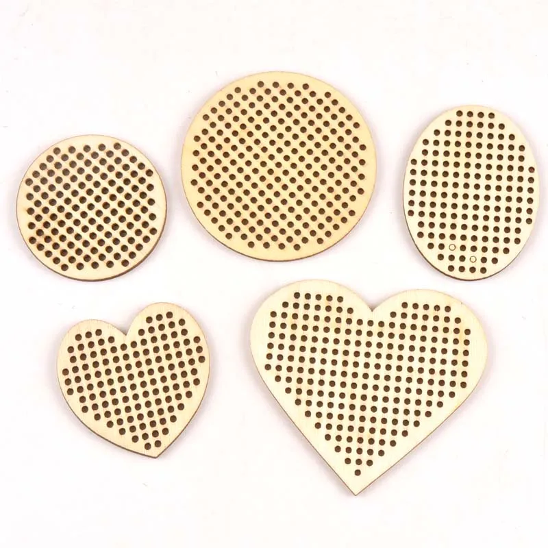 10Pcs Heart Round Cross Stitch Hole Carving Wooden Scrapbooking Craft for Embellishments Handmade Diy Handicraft Decor mt2564