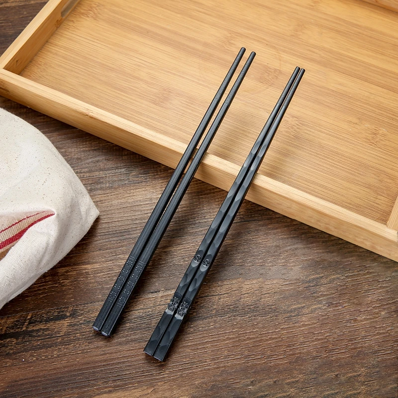 1Pair Japanese chopsticks Black Sushi Fast Food Noodles chop sticks Korean Tableware Kitchen Bar Supplies Chinese Cutlery