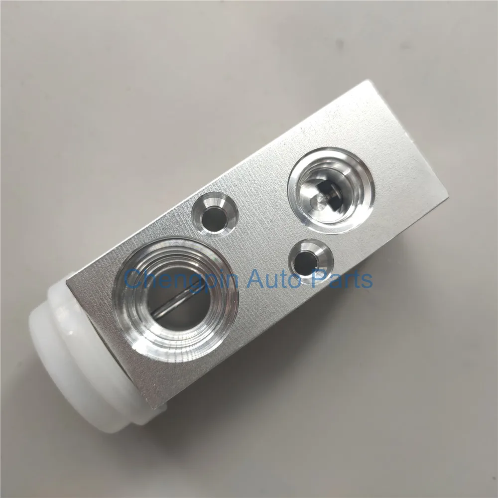 

Air Conditioner Expansion Valve OEM# 96492806 For Chevrolet DAEWOO Epica