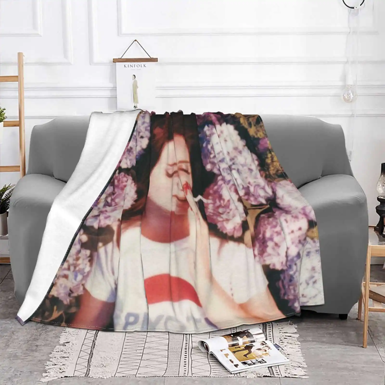 Lana Enjoy On The Flowers Air Conditioning Blanket Fashion Soft Blanket Young 2020 Del Rey Glamour Beautiful Love Singer