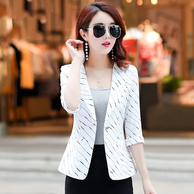 Thin Blazer Women\'s Three-Quarter Sleeve Jacket Korean 2024 Summer New Temperament Slim A buckle suit jackets Ladies Elegant W45