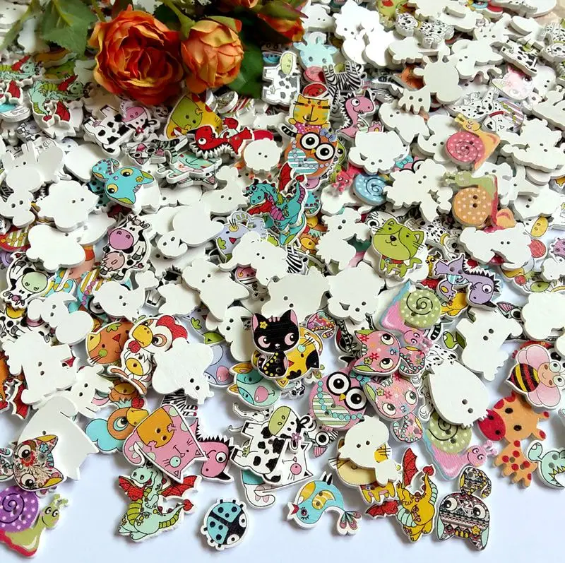 50pcs Wooden Buttons Cute cartoon Animals Shape Decorative Sewing Buttons 2 Holes Scrapbooking for Crafts DIY 20-38mm