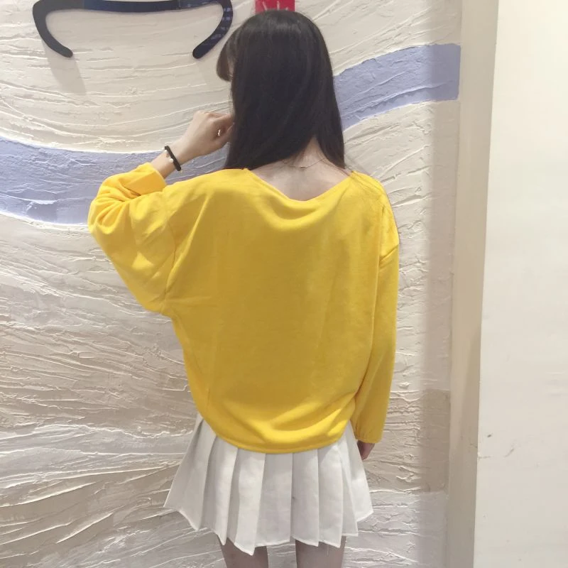 2020 Spring and Autumn Women's Japanese Soft Girl Loose Round Neck Lantern Sleeve Head Short Yellow Sweatshirt Student Top