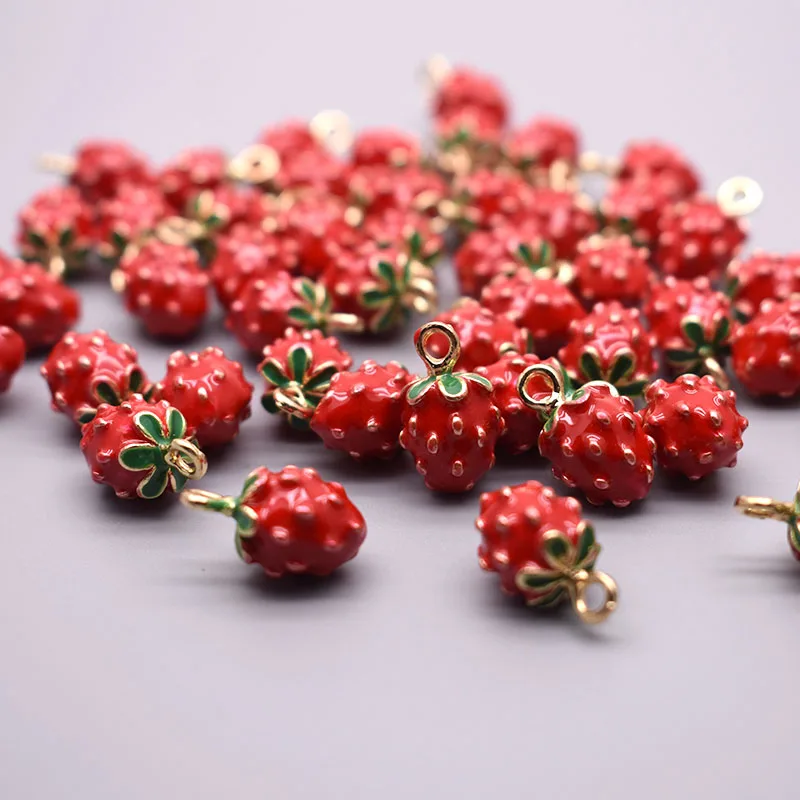 Small Red Strawberry Charm Pendant Jewelry Making Alloy Drop Oil Pendant DIY Bracelet Earrings Decorative Pendant Accessories